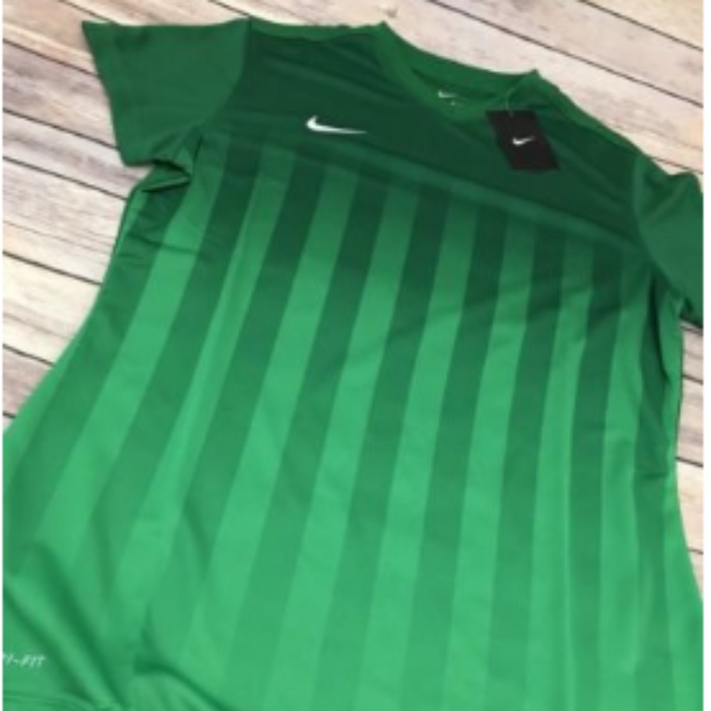Nike Women Striped Soccer Jersey Green New